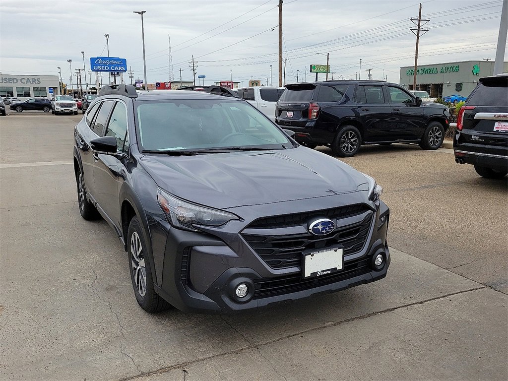 2025 Subaru Outback Premium photo 2