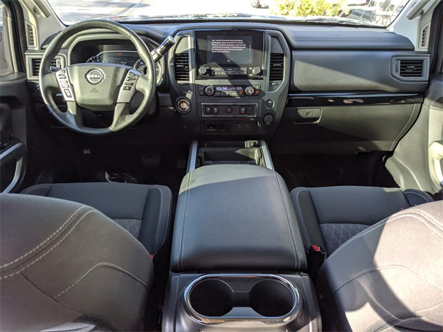 2024 Nissan Titan SV photo 9
