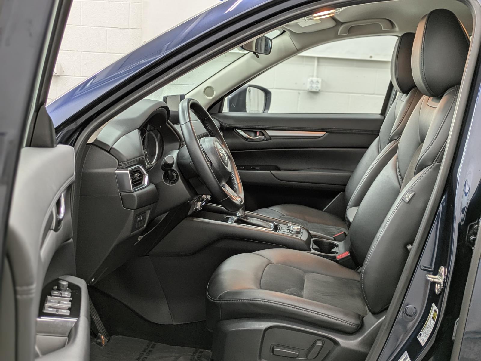 2022 Mazda CX-5 2.5 Select photo 3