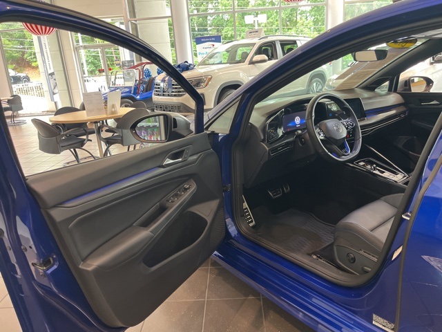2024 Volkswagen Golf R photo 4