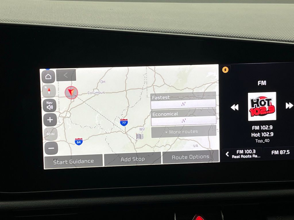 2023 Kia Niro EX photo 2