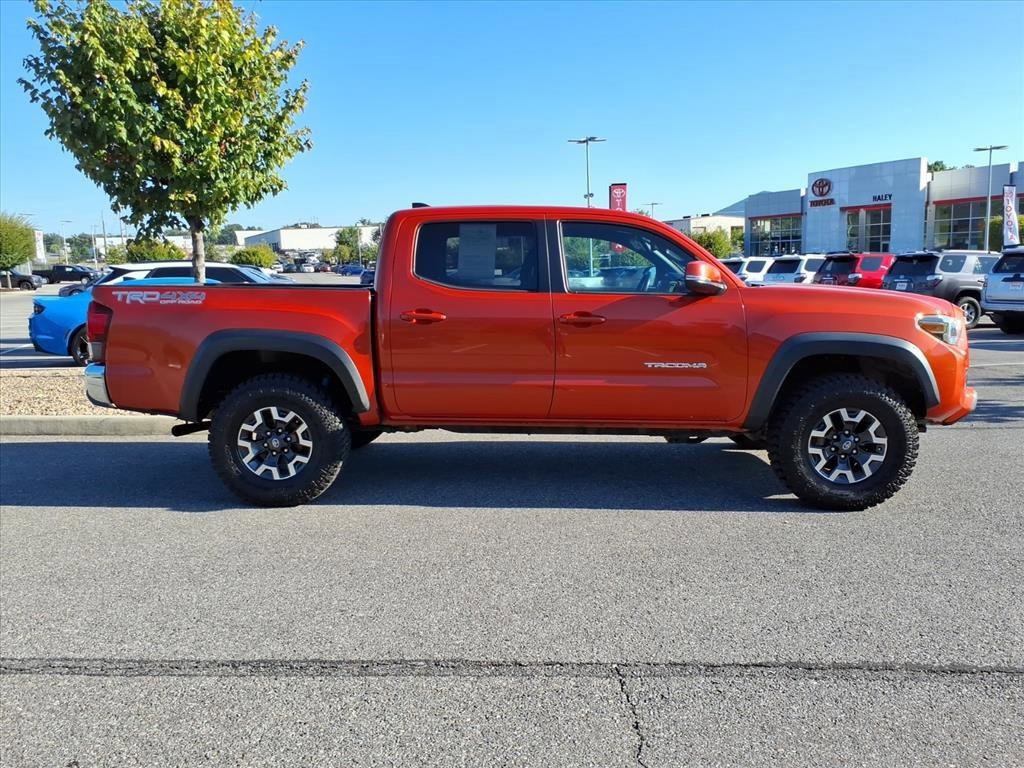2018 Toyota Tacoma TRD 4x4 photo 3