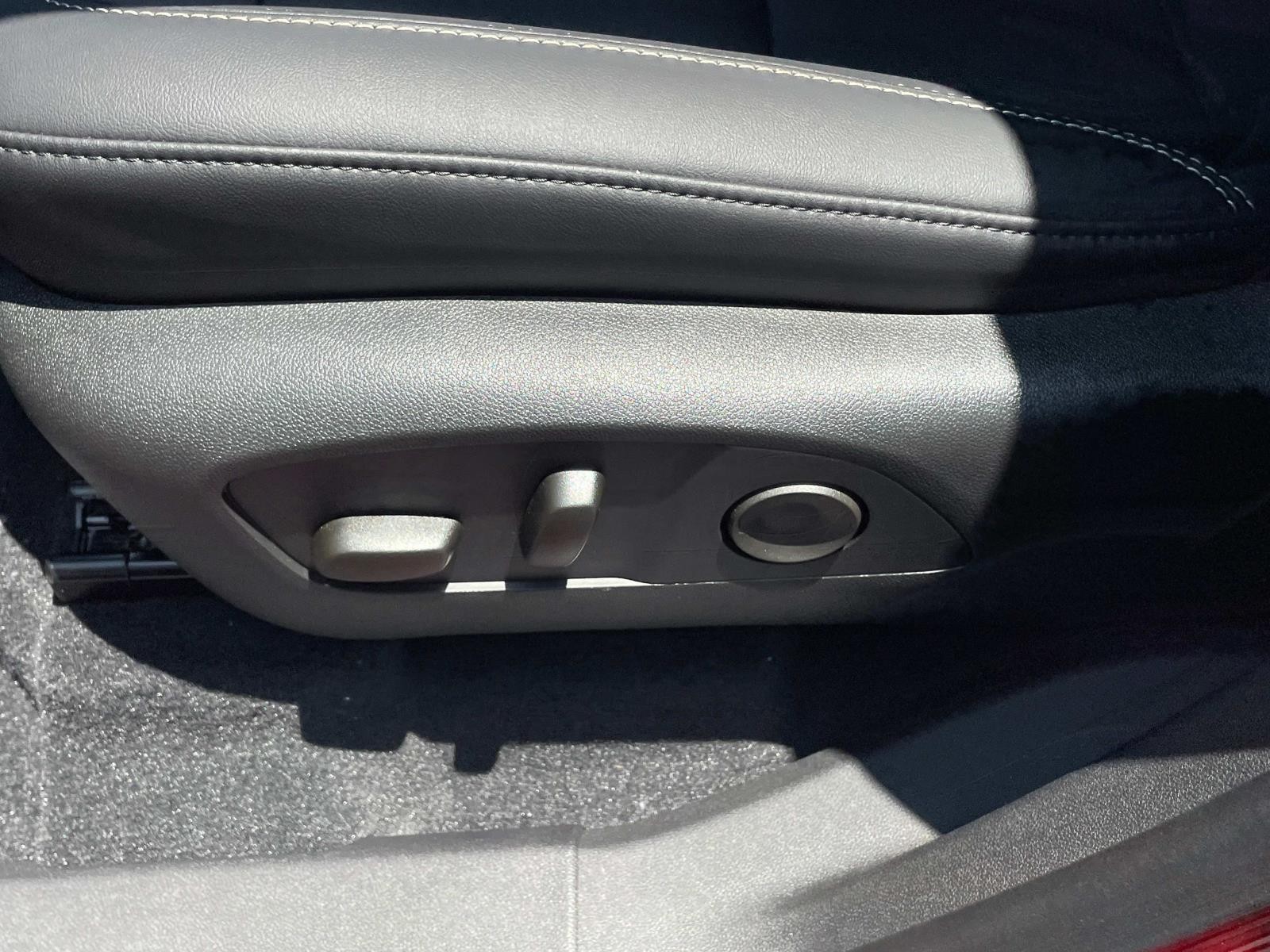 2025 Gmc Acadia Elevation photo 18