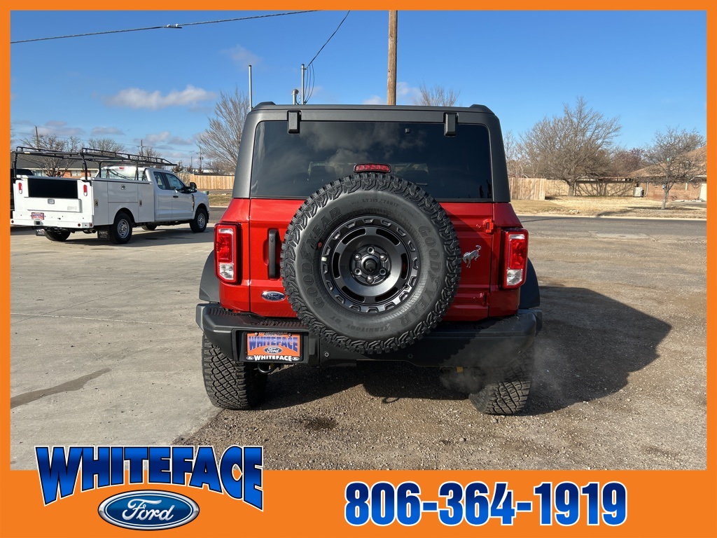 2024 Ford Bronco Black Diamond photo 4