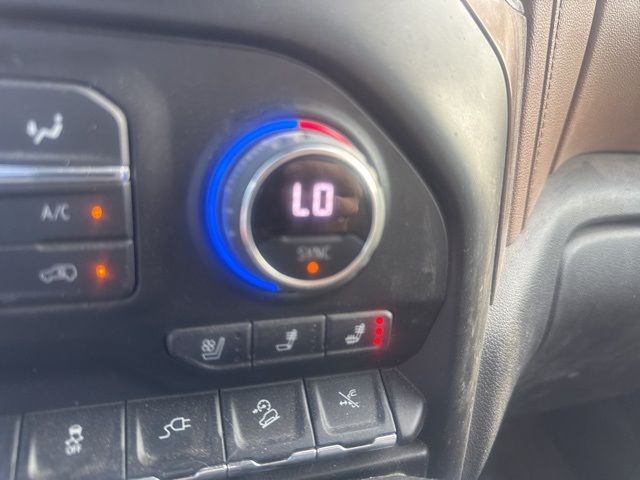 Used 2022 White Chevrolet High Country image 23