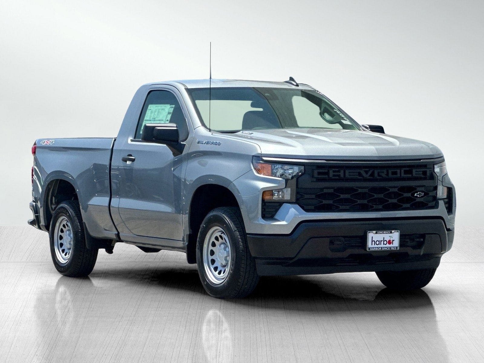 さる New 2025 Chevrolet Silverado 1500 WT Regular Cab in Long