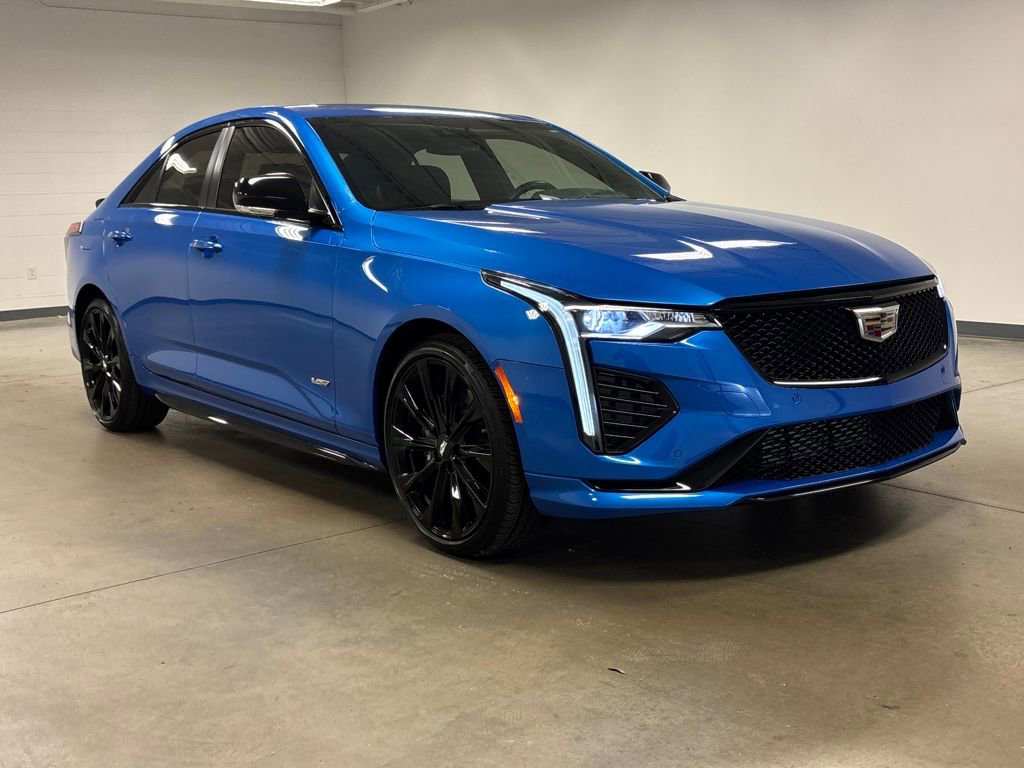 2024 Cadillac CT4 V-Series's photo