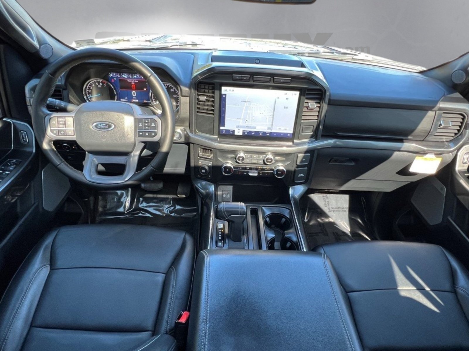 2023 Ford F-150 XLT photo 3