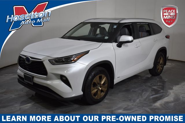 2023 Toyota Highlander Bronze Edition's photo