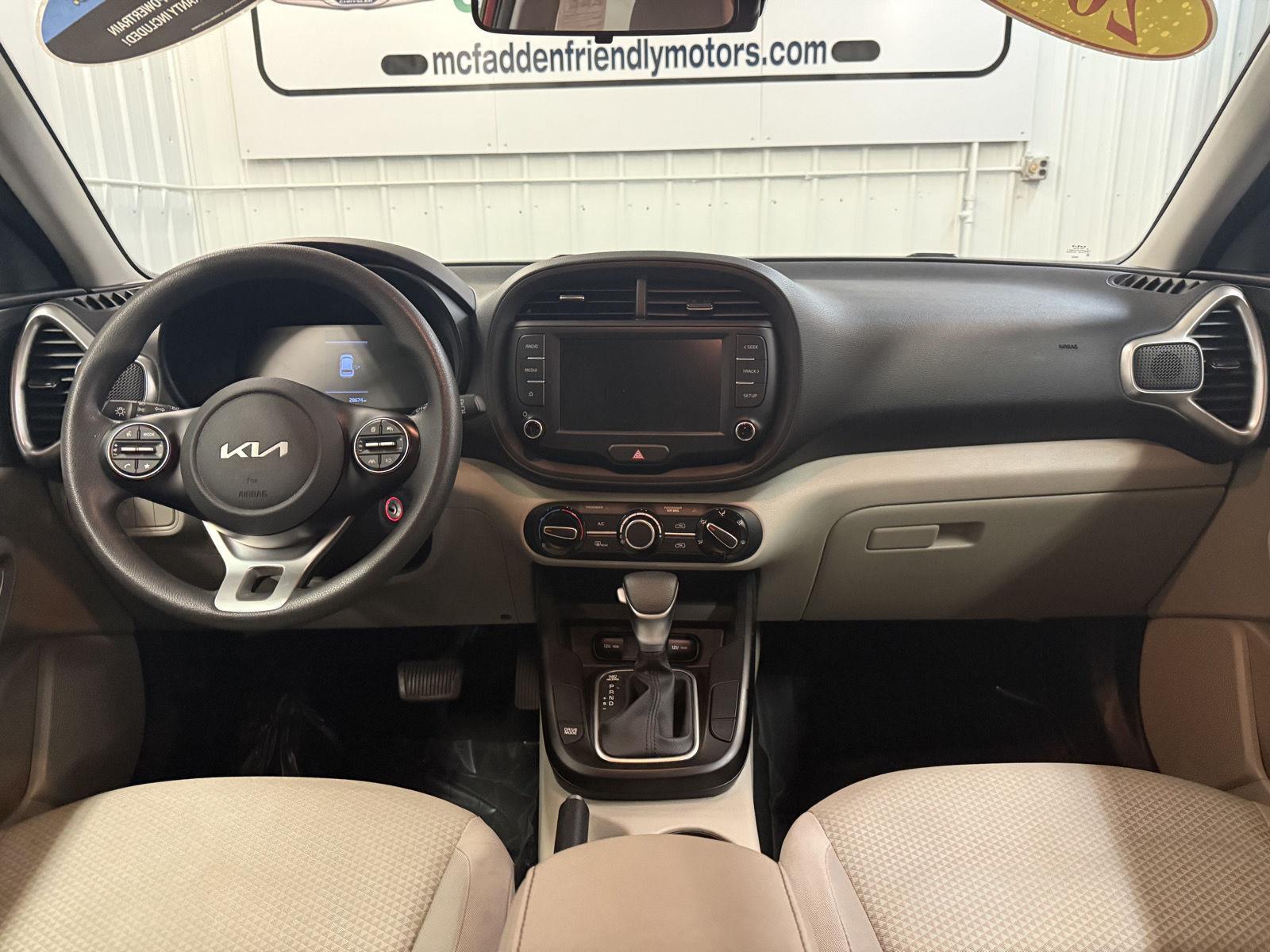 2023 Kia Soul LX photo 11
