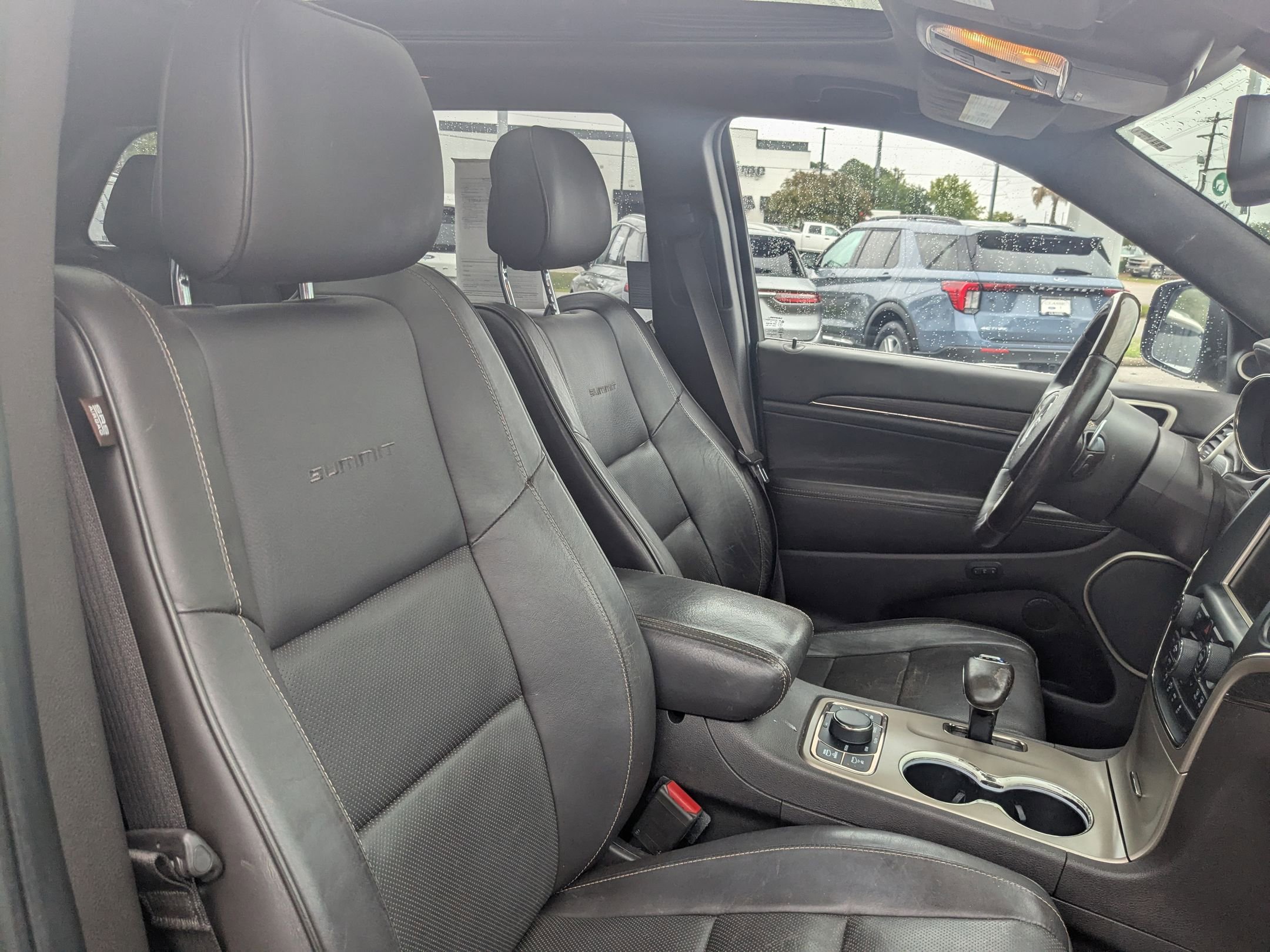 2014 Jeep Grand Cherokee Summit photo 29