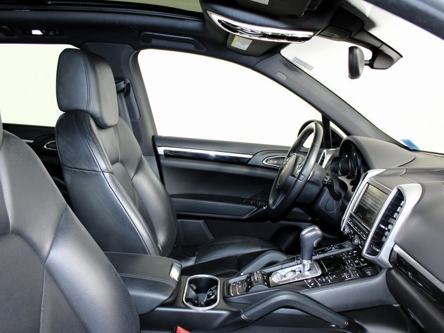 2014 Porsche Cayenne S photo 26