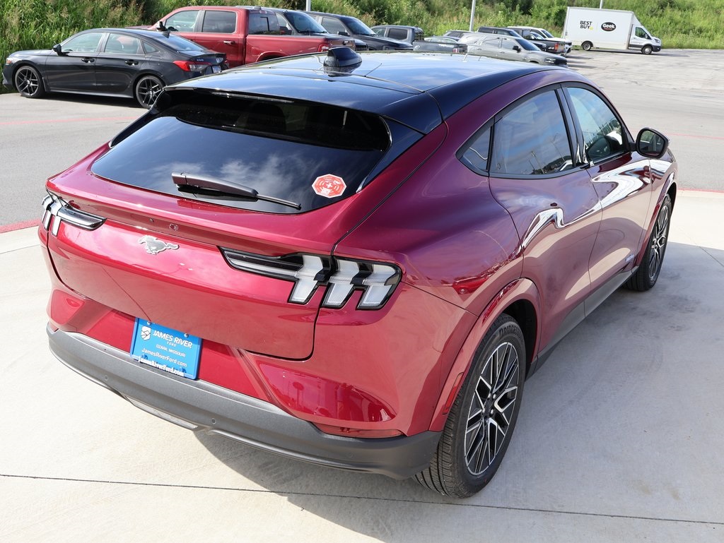 2025 Ford Mustang Mach-E Premium photo 5