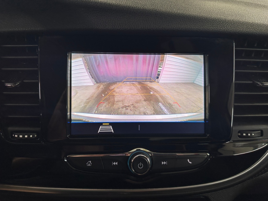 2022 Buick Encore Preferred photo 9