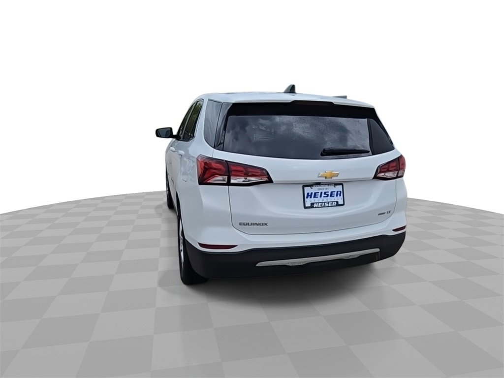 2023 Chevrolet Equinox LT photo 3