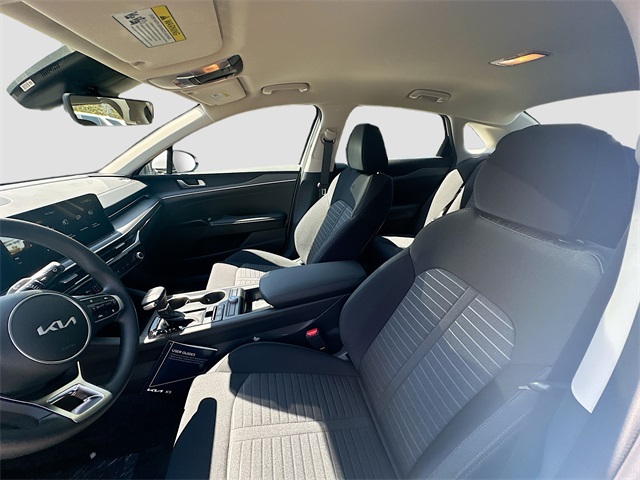 2026 Kia K5 LXS photo 18