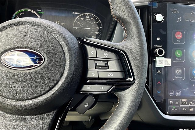2025 Subaru Forester Touring photo 13