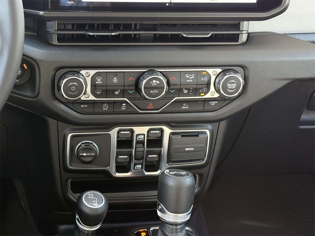 2025 Jeep Wrangler Sport S photo 19