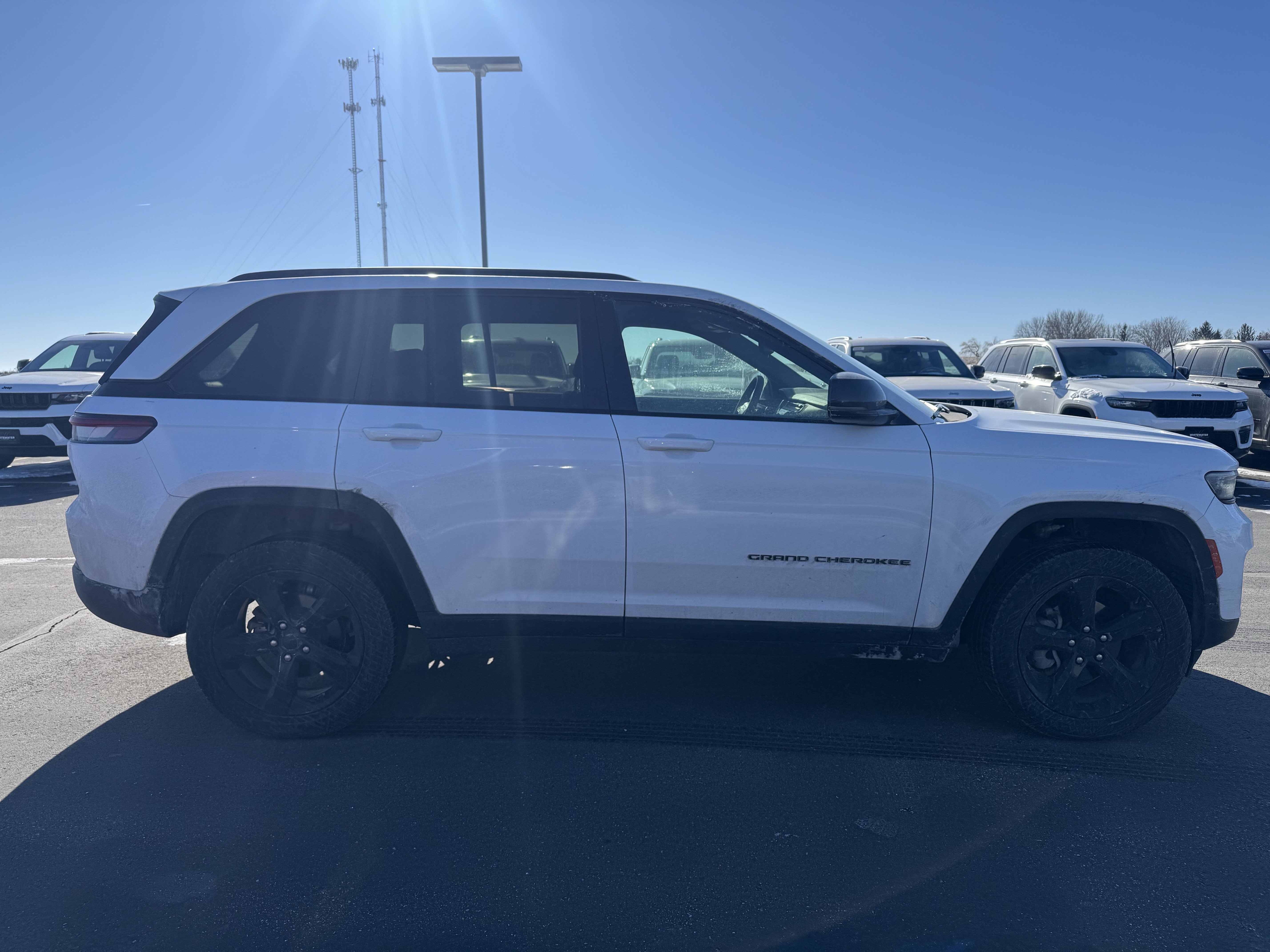 Used 2024 Jeep Grand Cherokee Limited with VIN 1C4RJHBG1R8599566 for sale in Saint Charles, Minnesota