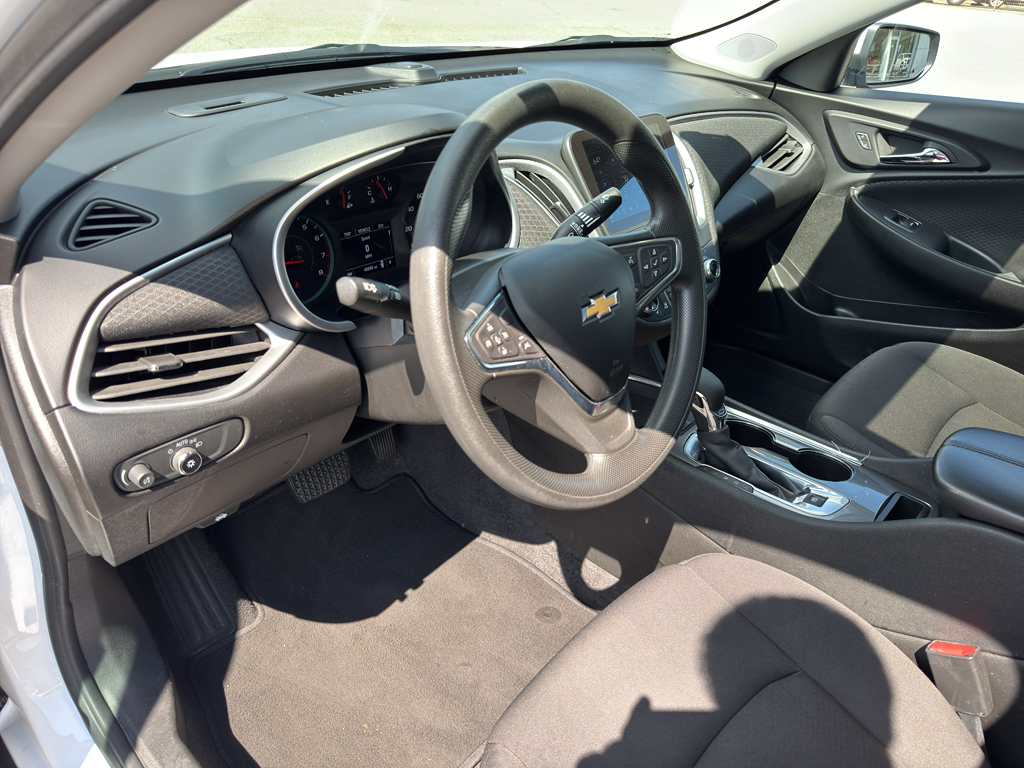 2023 Chevrolet Malibu 1LT photo 7