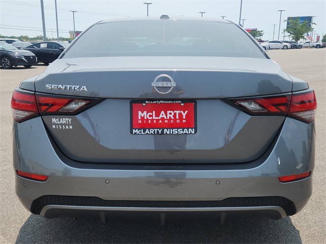 2025 Nissan Sentra SV photo 4