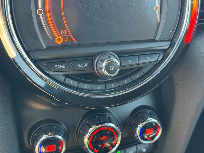 2017 Mini Cooper Convertible S photo 29