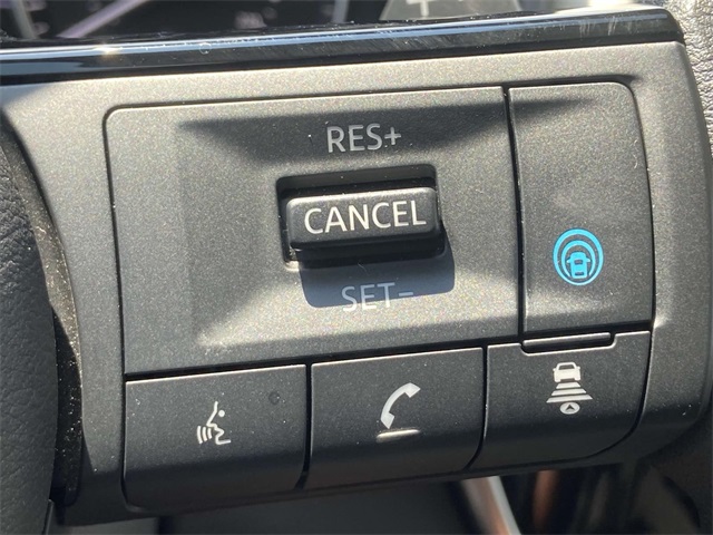 2023 Nissan Rogue SV photo 16