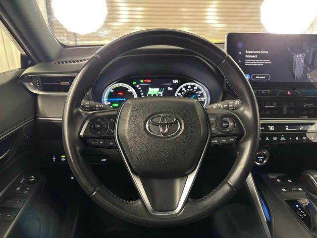 2023 Toyota Venza XLE photo 14