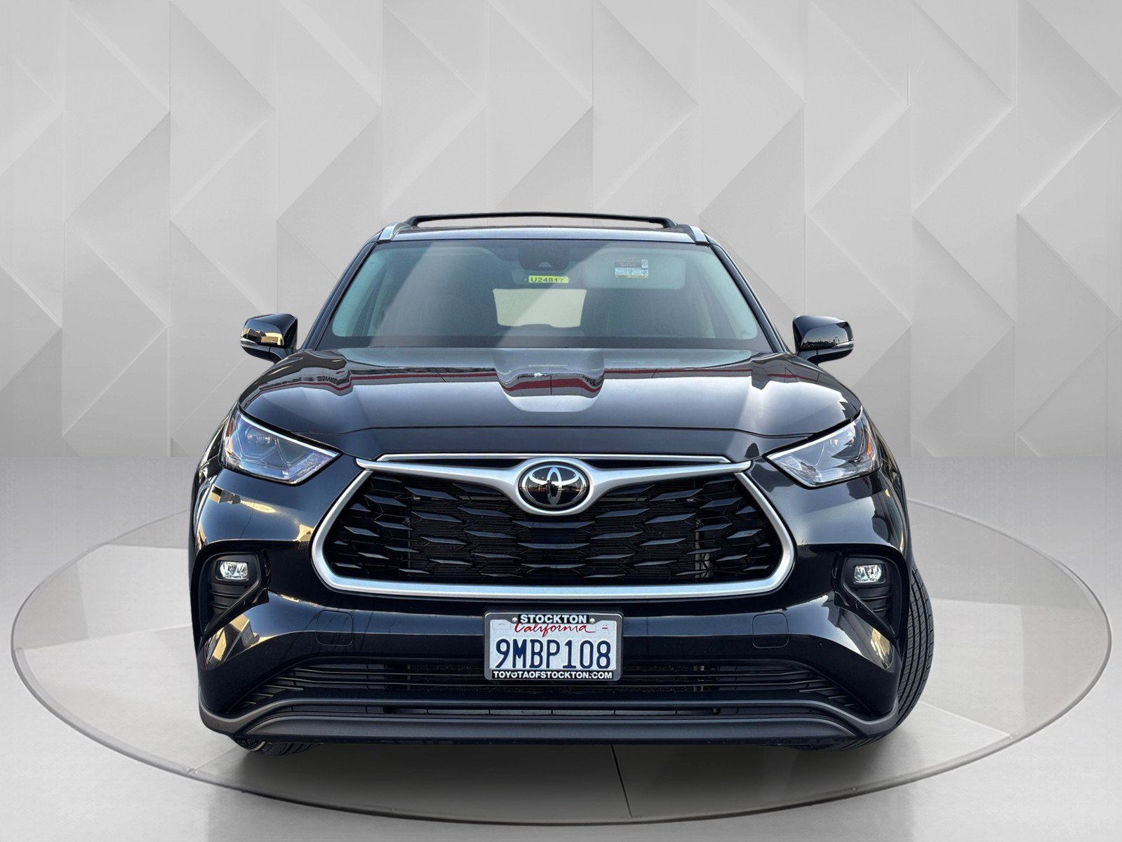 2023 Toyota Highlander XLE photo 3