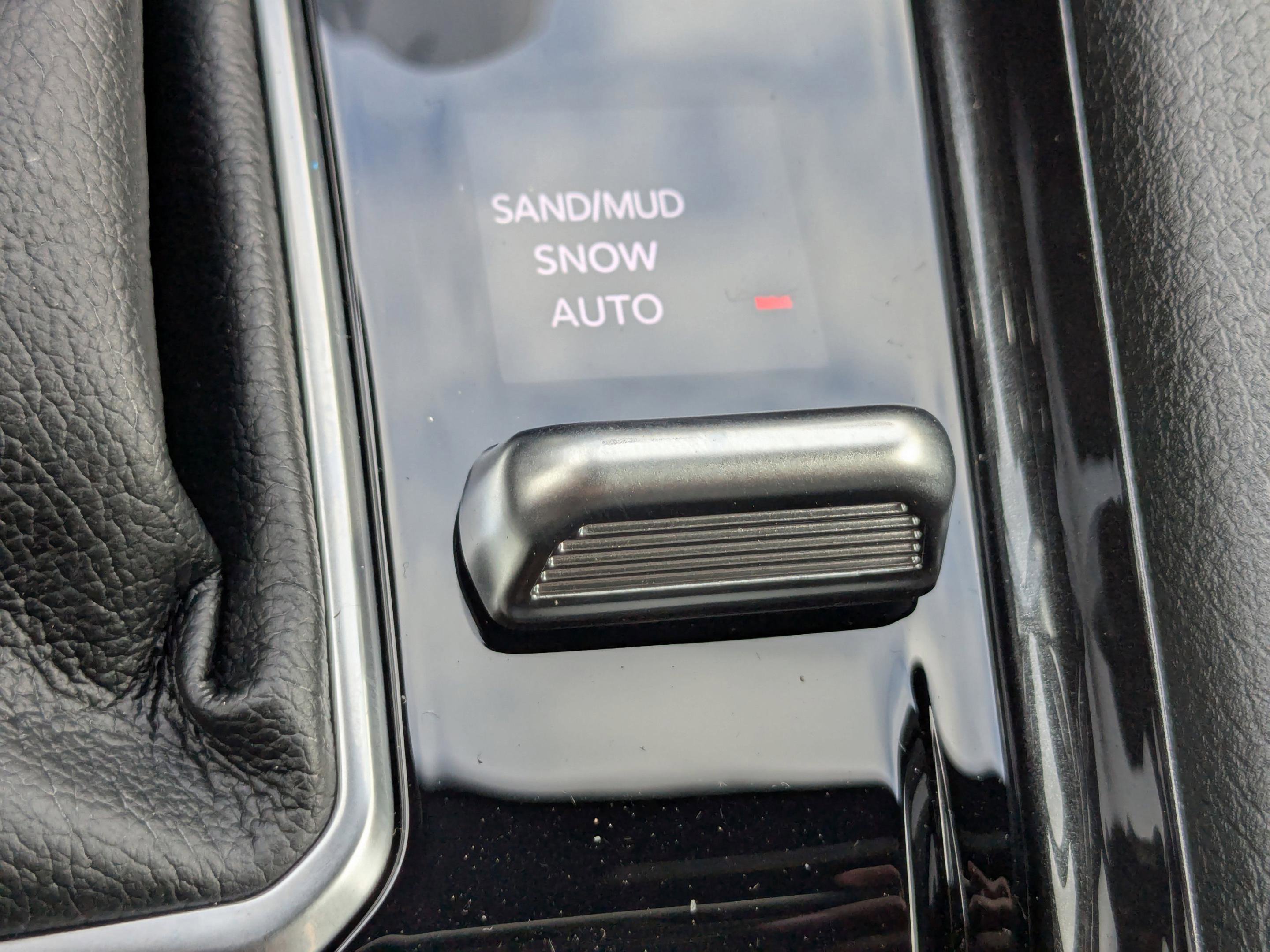 2025 Jeep Compass Latitude photo 54