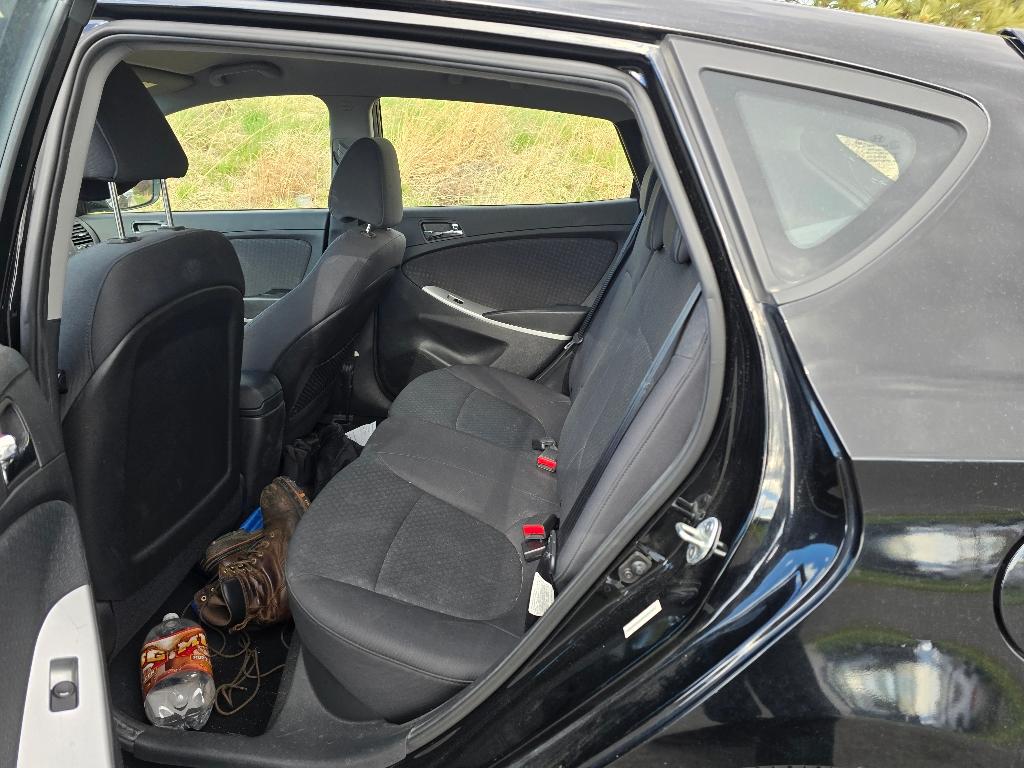 2013 Hyundai Accent GLS SE photo 5