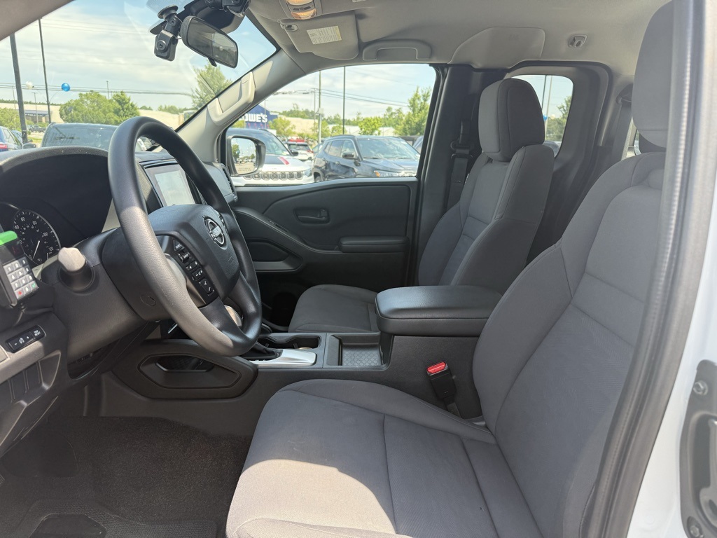 2023 Nissan Frontier S photo 11