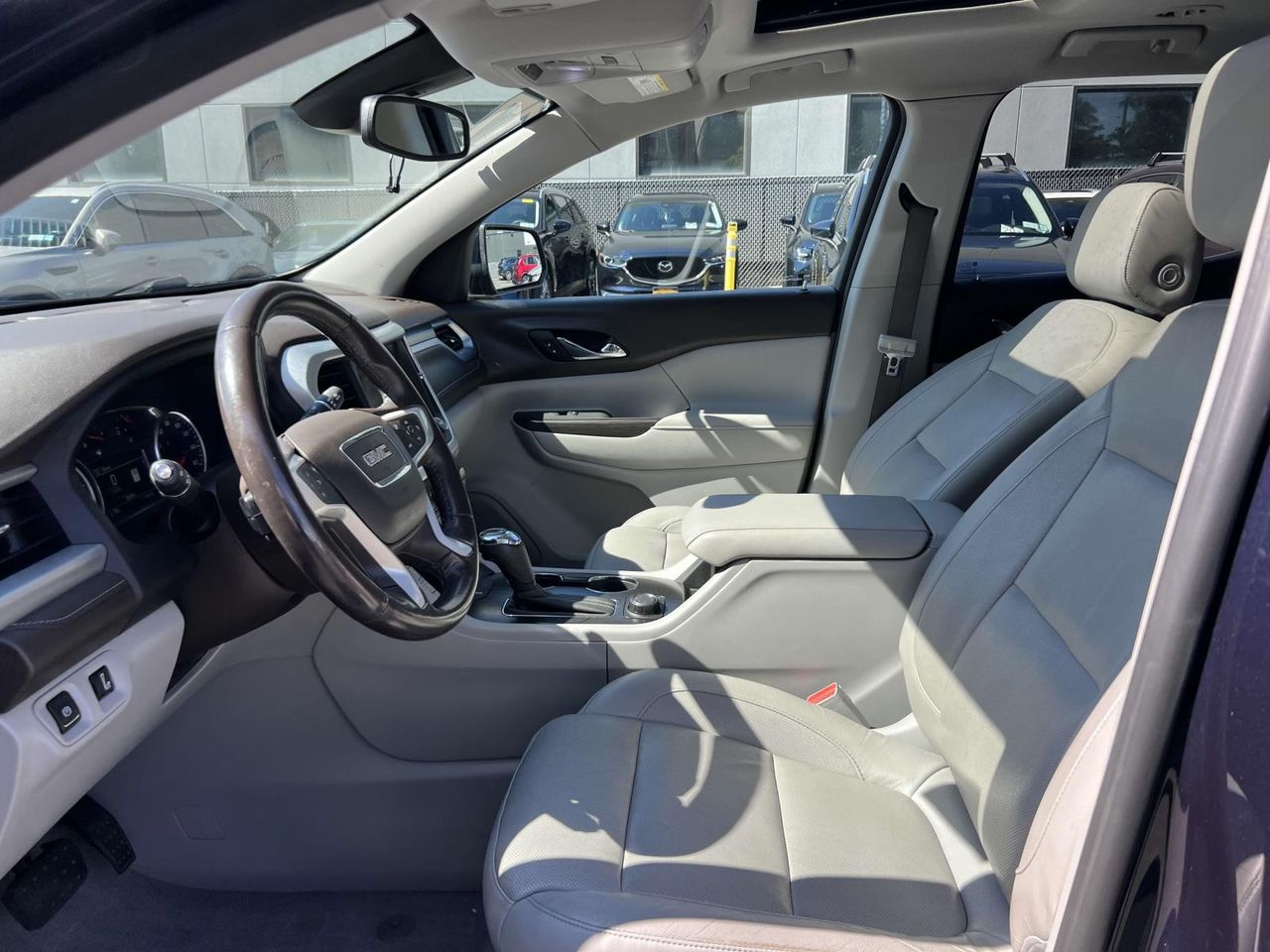 2017 Gmc Acadia SLT photo 14