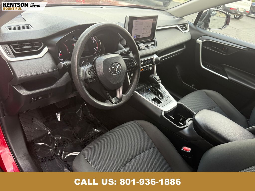 2024 Toyota RAV4 LE photo 23