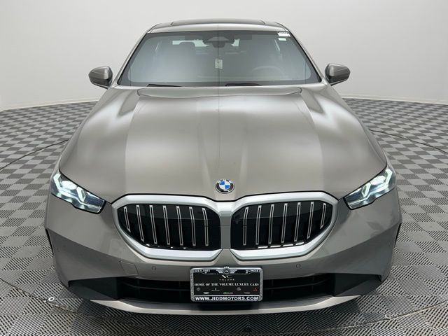 2024 Bmw 530i xDrive photo 2