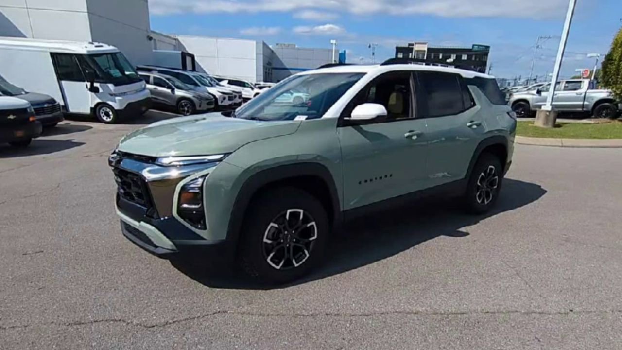 2026 Chevrolet Equinox ACTIV photo 2