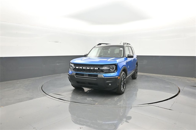 2025 Ford Bronco Sport Outer Banks photo 2