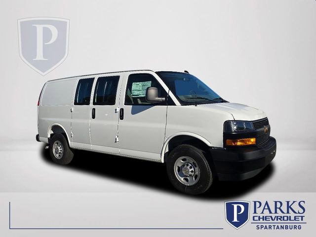 2025 Chevrolet Express Cargo Work Van's photo