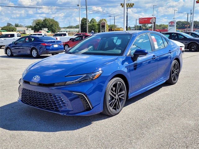 2025 Toyota Camry XSE photo 3