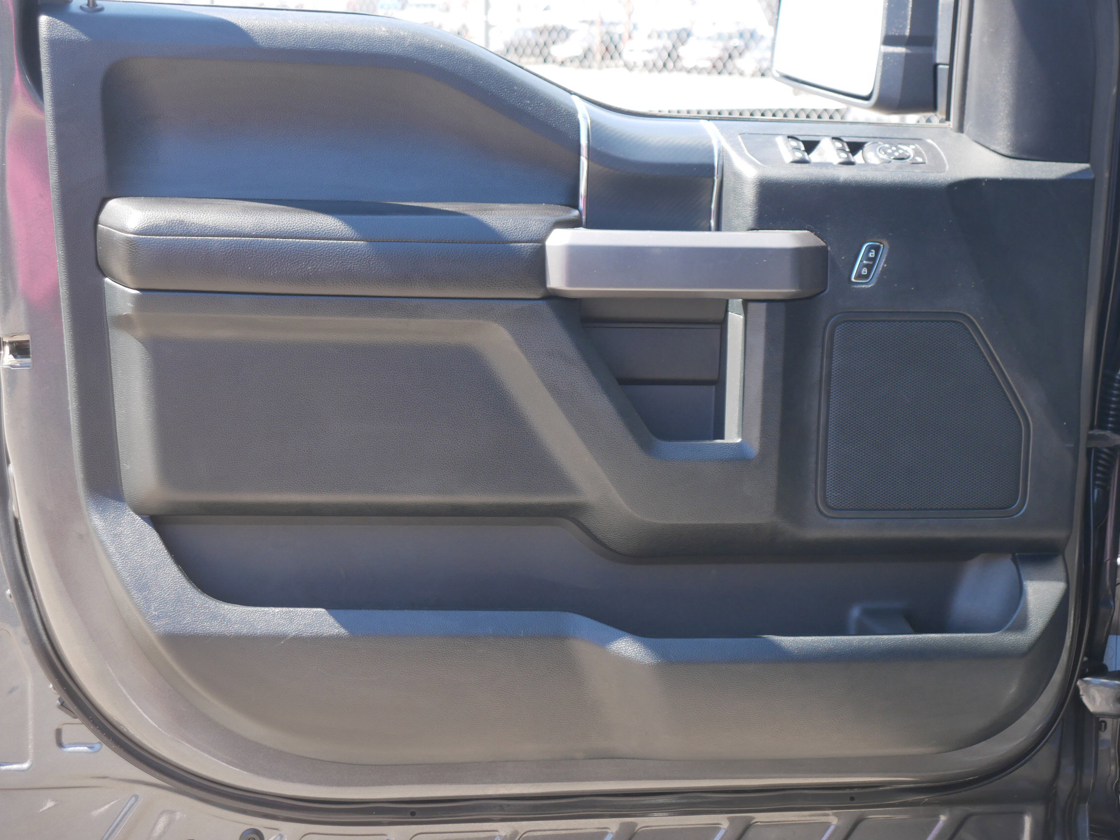 2020 Ford F-150 XLT photo 28