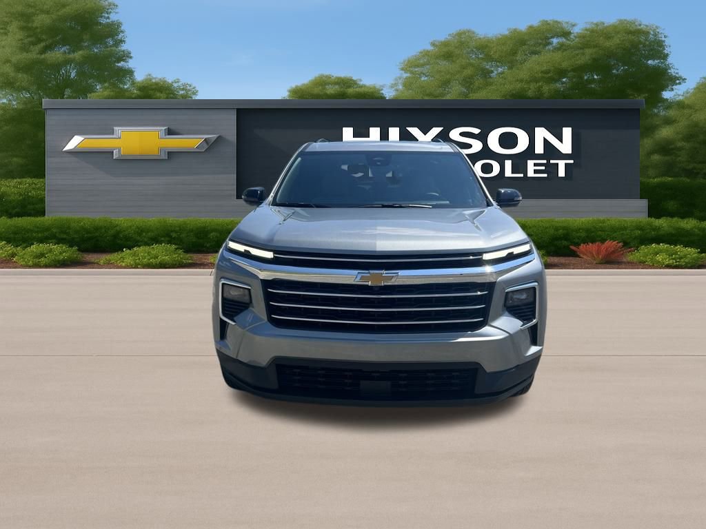 2026 Chevrolet Traverse photo 2