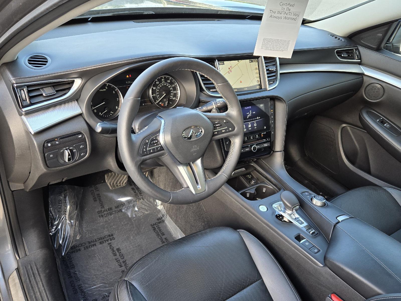 2019 Infiniti QX50 Essential photo 4