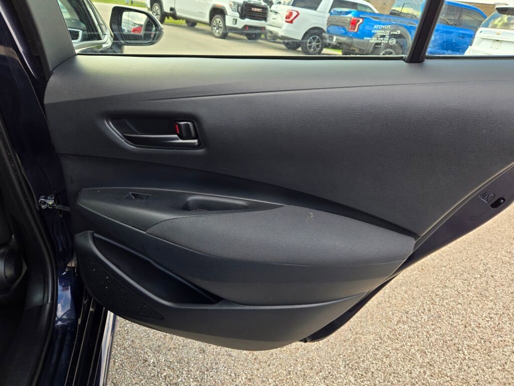 2023 Toyota Corolla LE photo 8