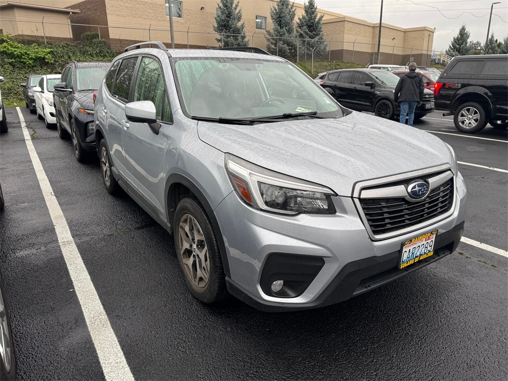 2021 Subaru Forester Premium photo 2