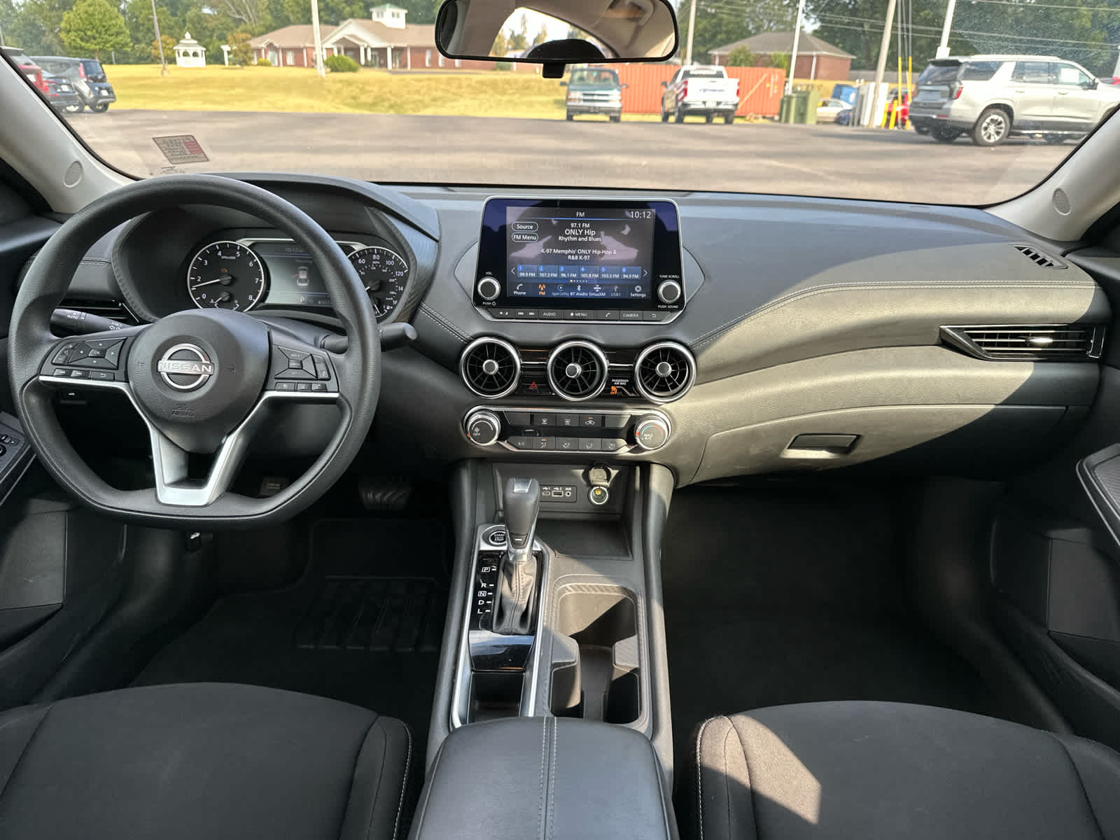 2024 Nissan Sentra SV photo 12