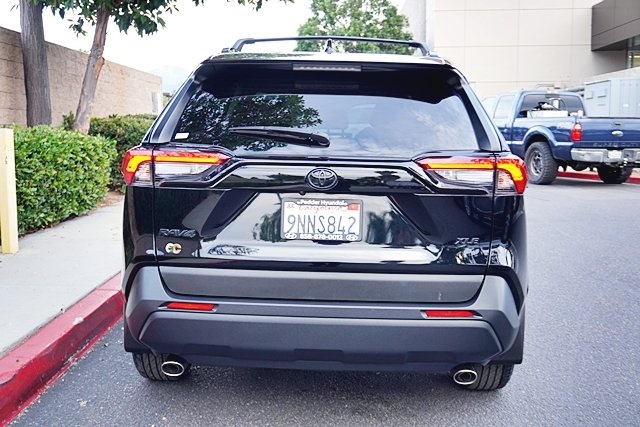 Used 2024  Toyota XLE image 8