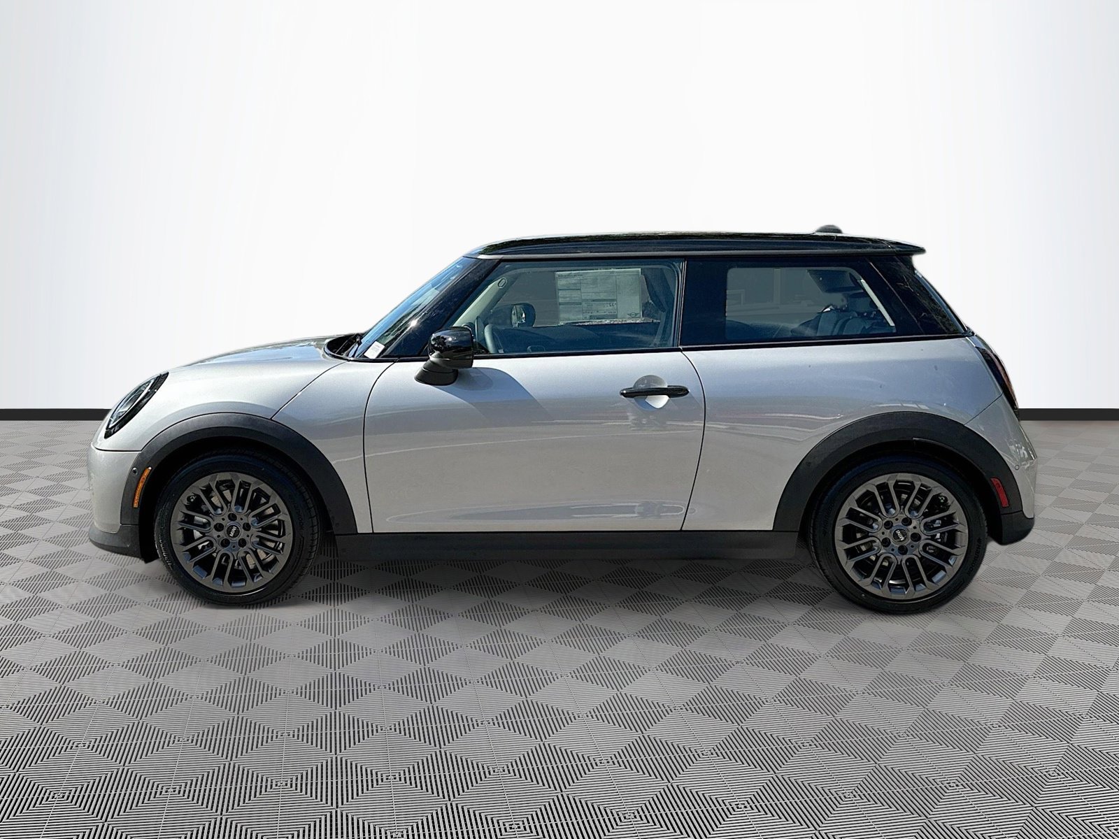 2025 Mini Cooper 2 Door Hardtop Signature photo 4