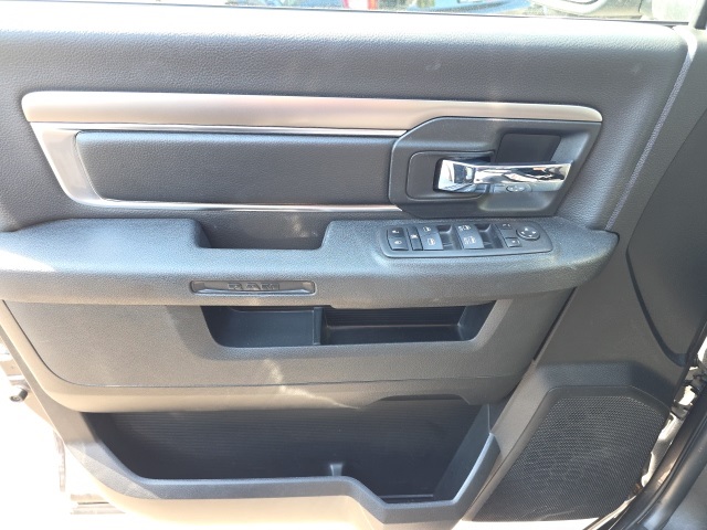 2024 Ram 1500 Classic Warlock photo 10