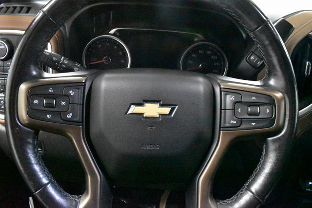 2020 Chevrolet Silverado 1500 High Country photo 18