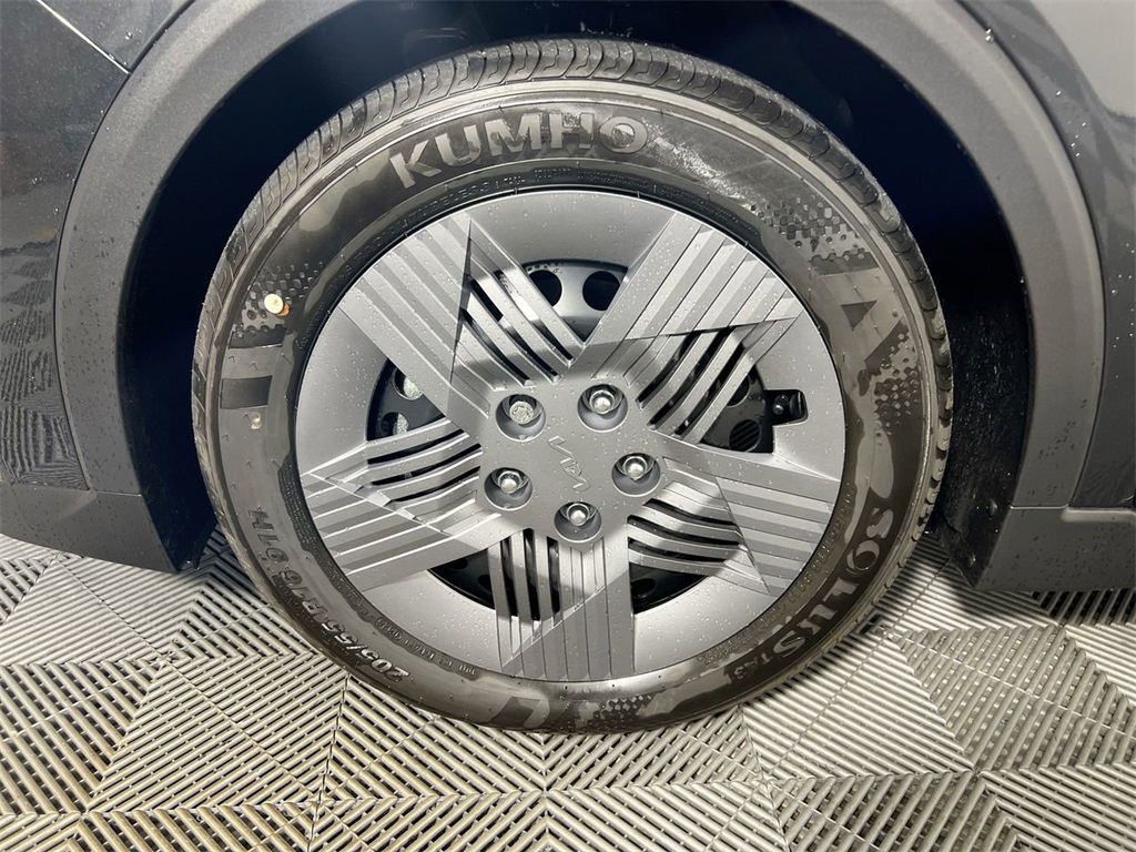 2025 Kia K4 LX photo 12